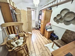 Photo 32- click for photo gallery